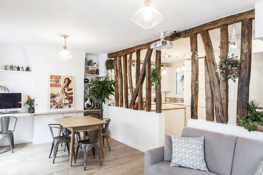 Деревянные балки для зонирования пространства