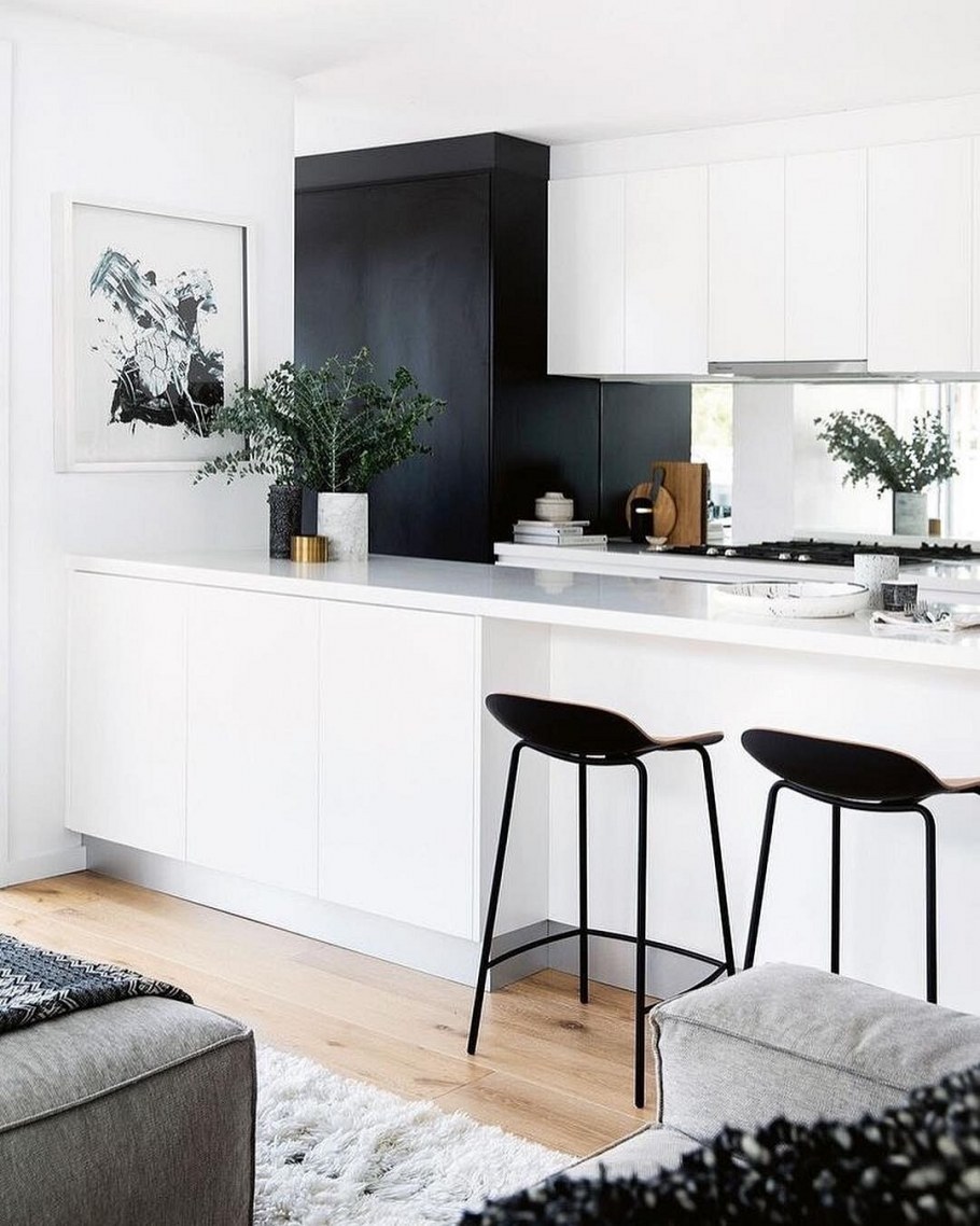 Белая глянцевая кухня Сканди