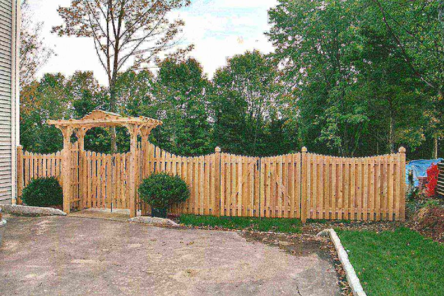 Деревянный забор