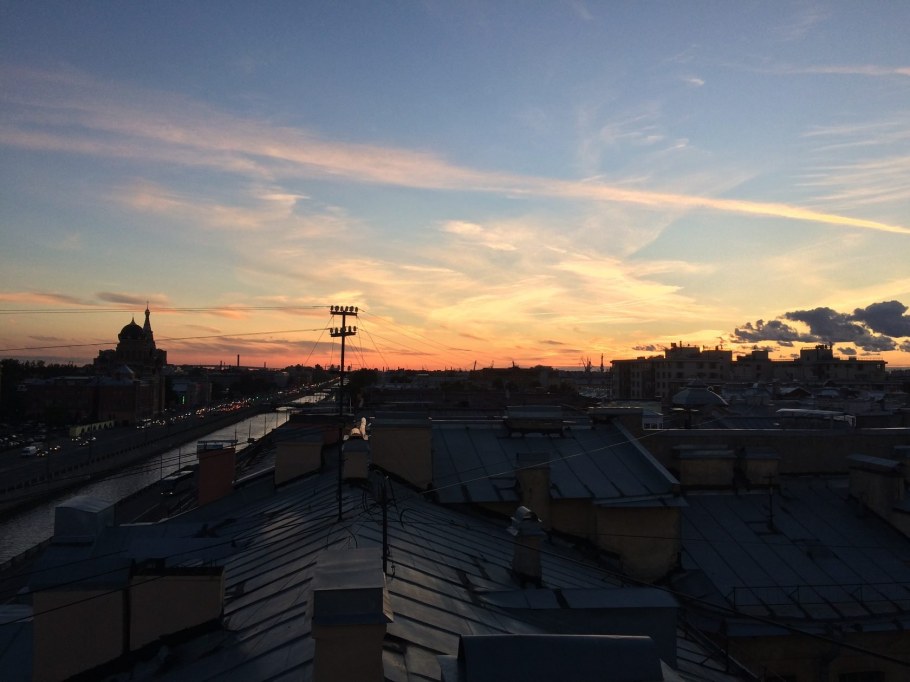 Закат с крыши дома