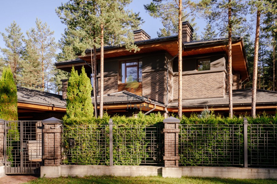 Красивые фасады домов