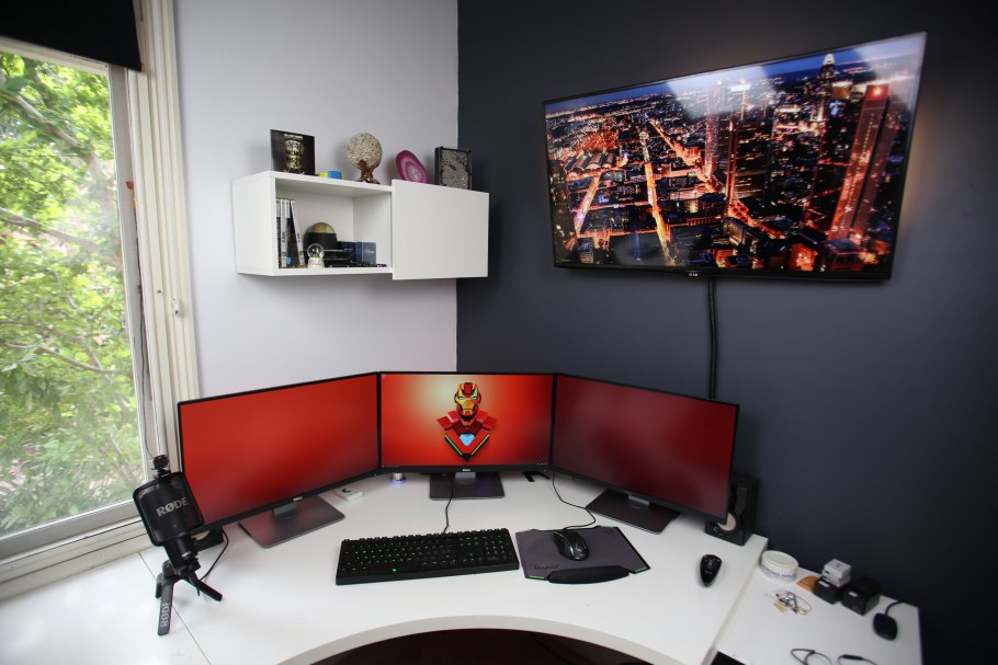 Геймерский уголок в комнате