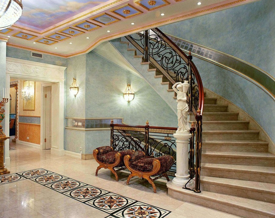 Лестница Ампир