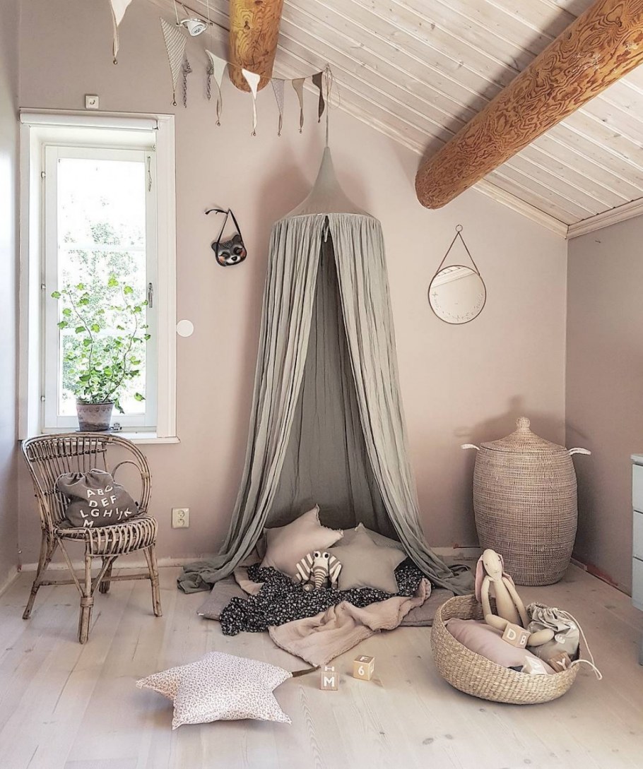 Детская кровать в скандинавском стиле