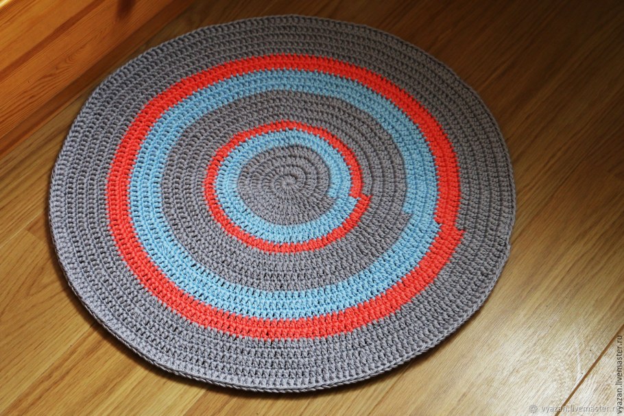 Вязаные коврики