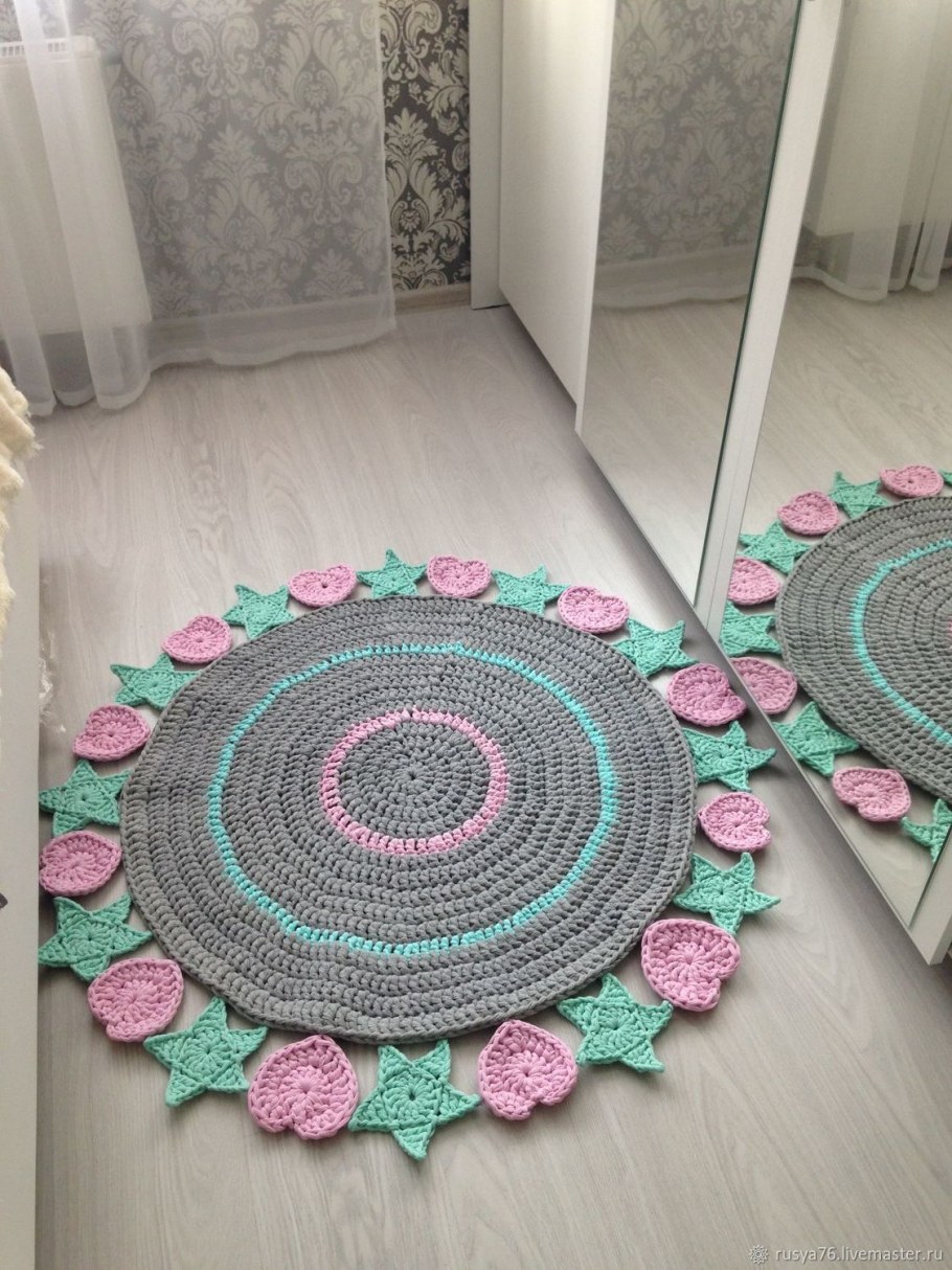 Ковер из трикотажной пряжи