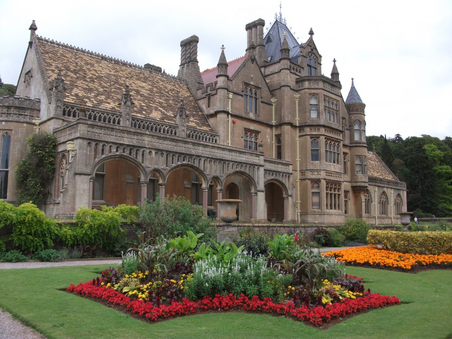 Tyntesfield Manor House сверху
