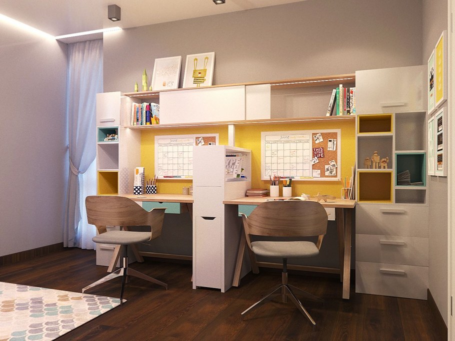 Стол у окна