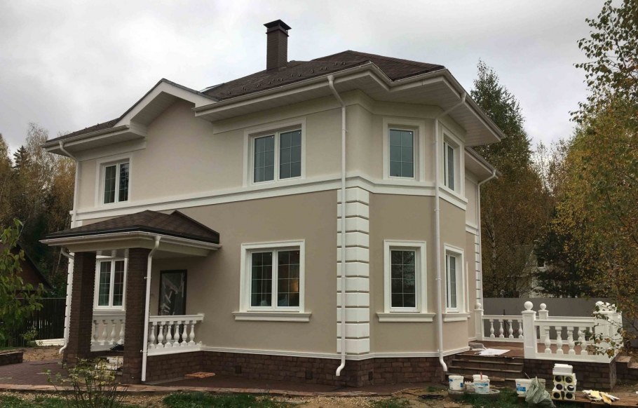 Крашеные фасады домов