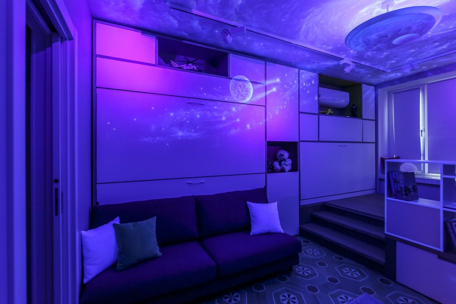 Ультрафиолетовая комната