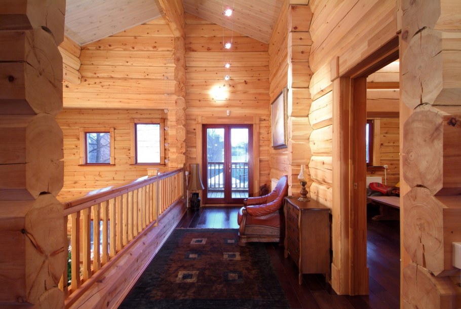 Коттедж деревянный внутри