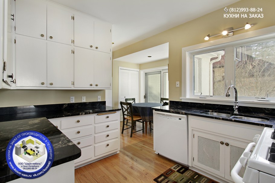 Кухни под потолок белая с чёрной столешницей