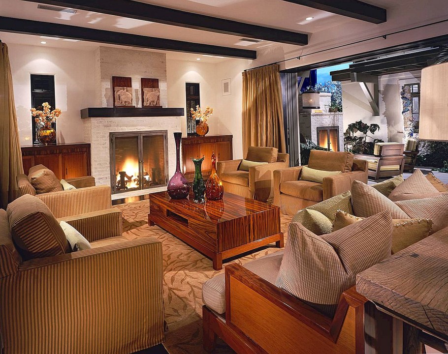 Разделение комнаты камином