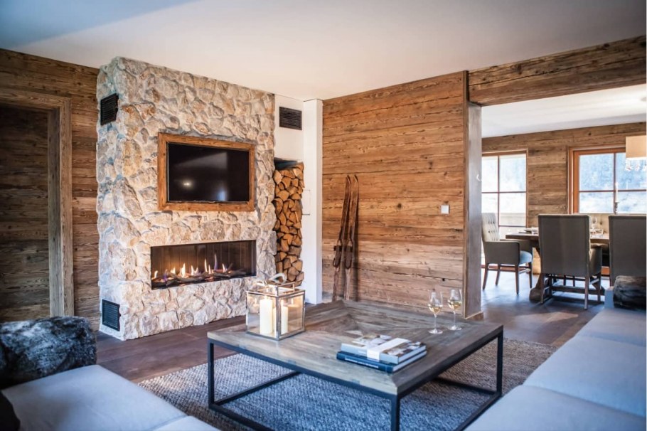 Отделка камина Шале