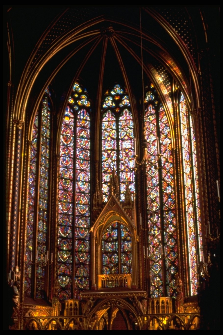 Готика архитектура витражи