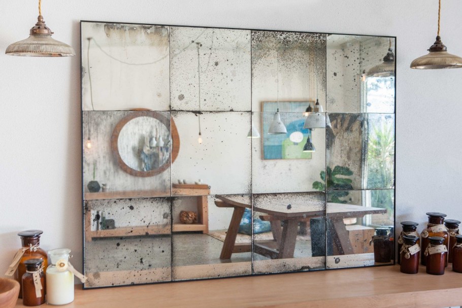 Винтажное зеркало в интерьере