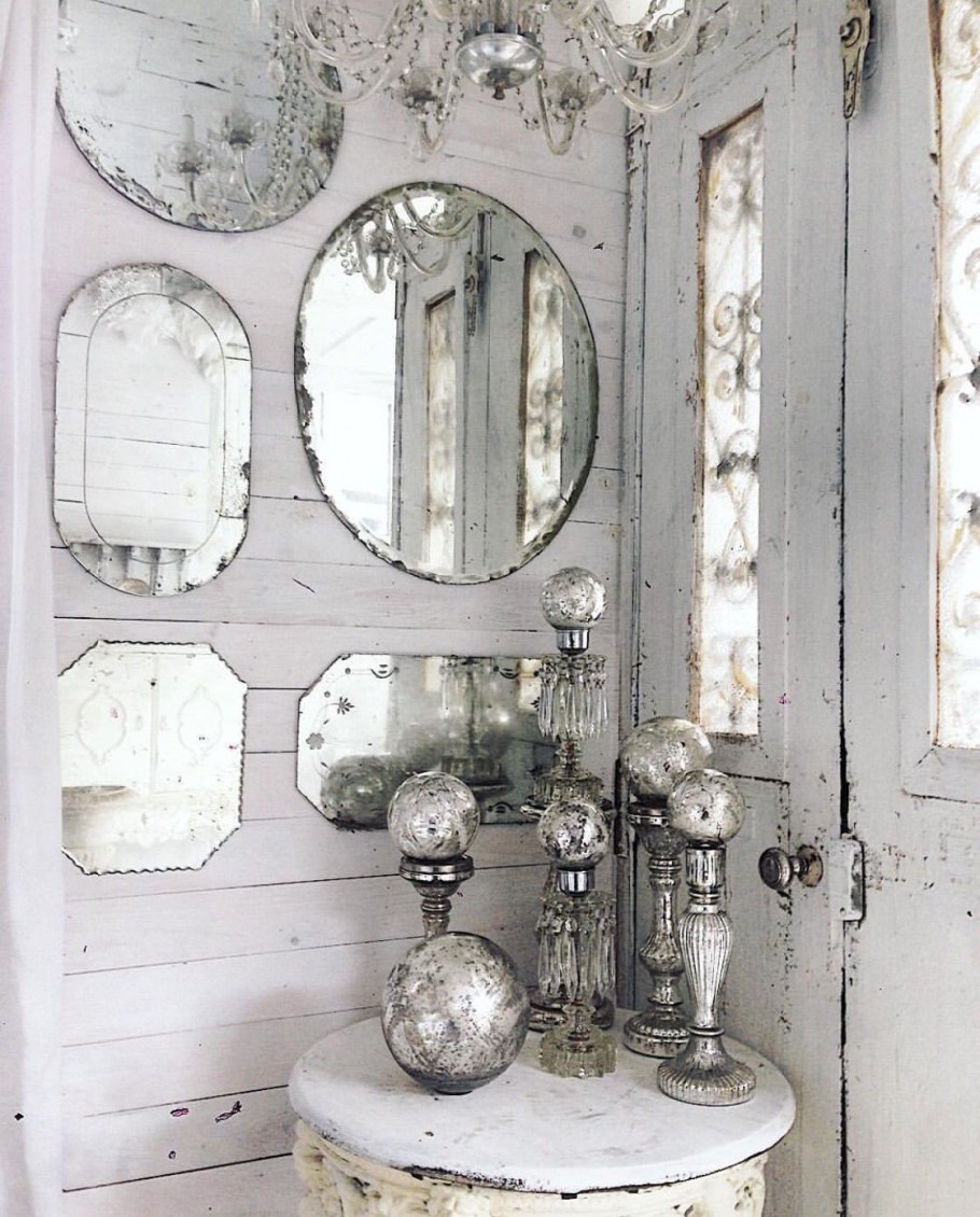 Зеркало из состаренного дерева