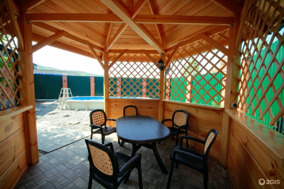 Гостиница в Александровке