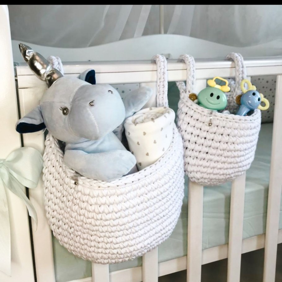 Вязаные корзинки из трикотажной пряжи