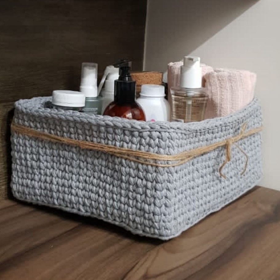 Вязаные корзинки