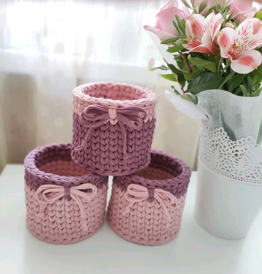 Вязаные интерьерные корзинки