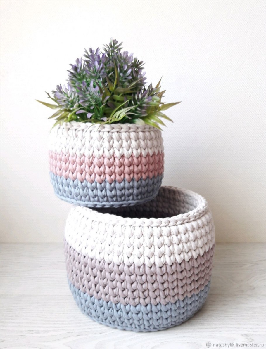 Вязаные корзинки для мелочей