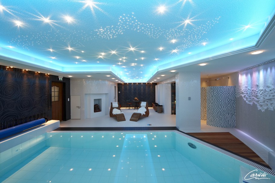 Парящие натяжные потолки с подсветкой фото