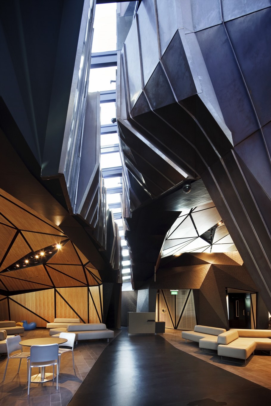 Хайтековская архитектура Япония футуризм 2021