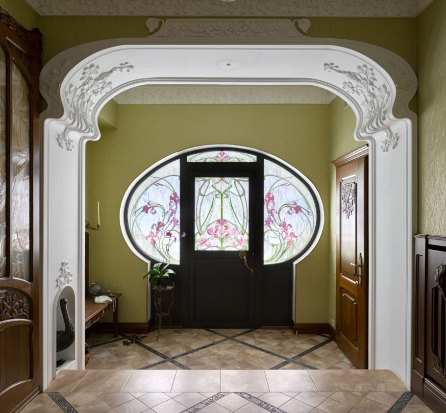 Резное дерево в интерьере