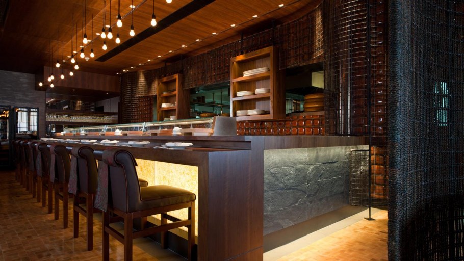 Кухня ресторана суши