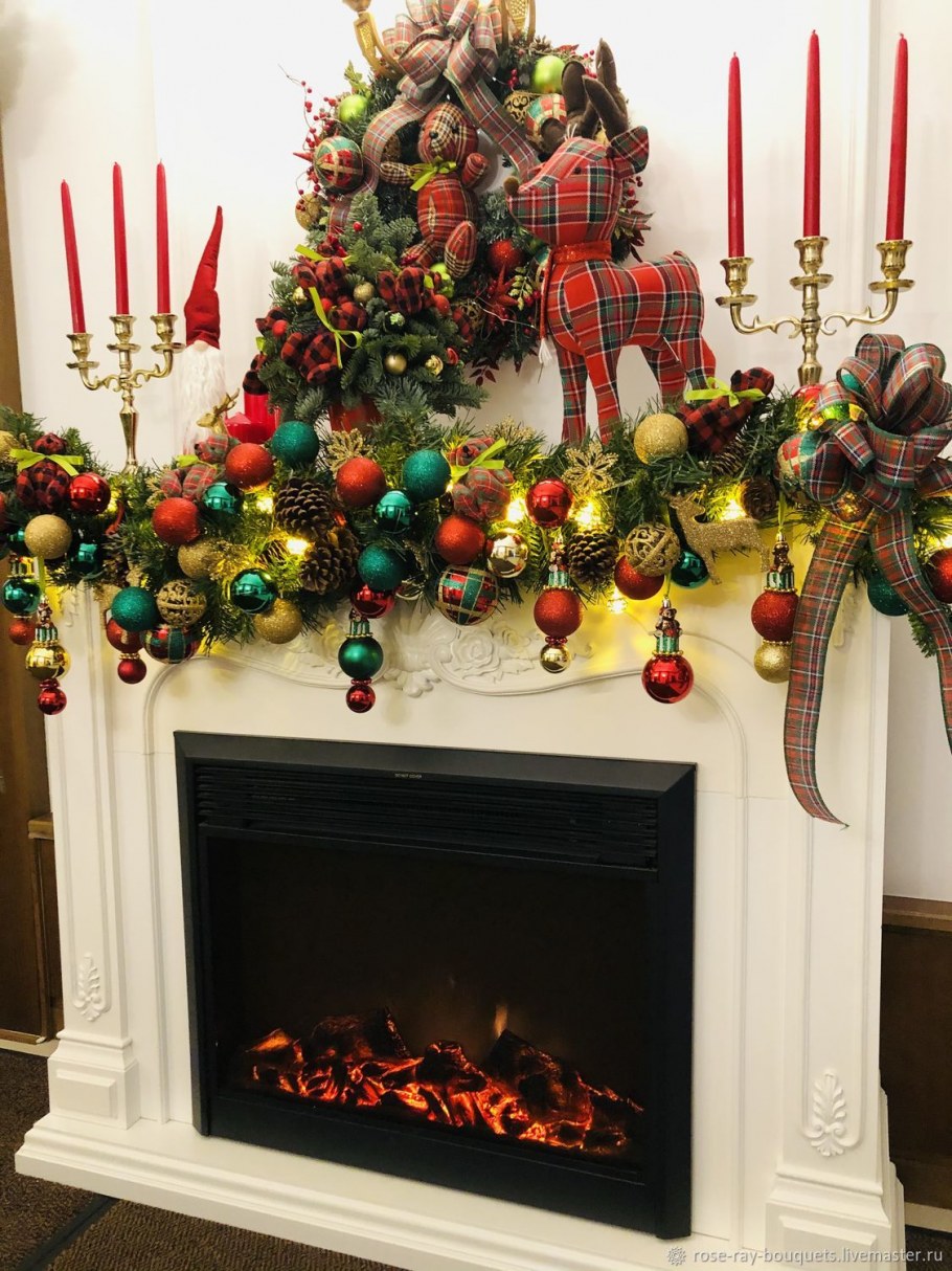 Новогодний декор камина