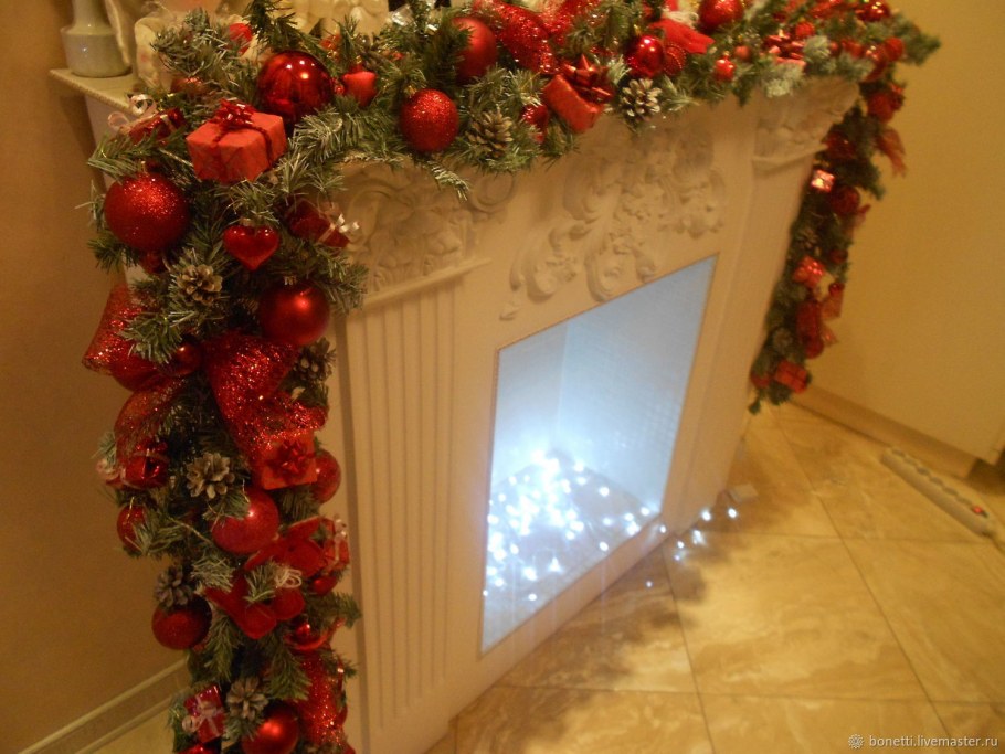 Еловая гирлянда на Капин