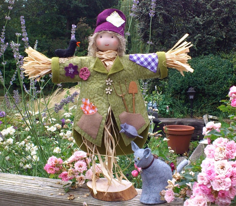 Фигуры для украшения сада