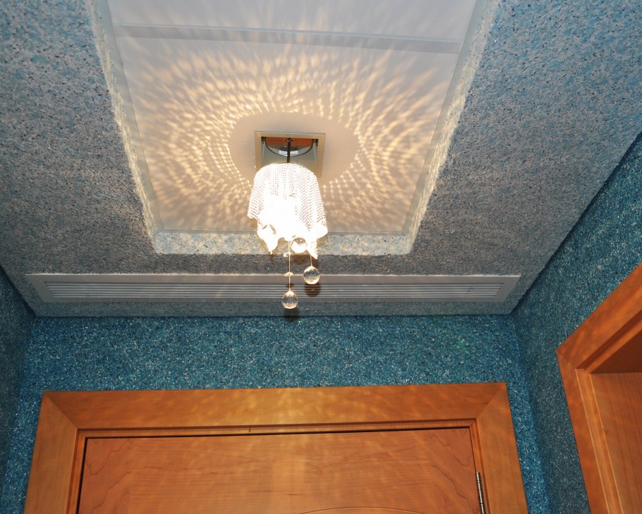 Жидкие обои на потолок