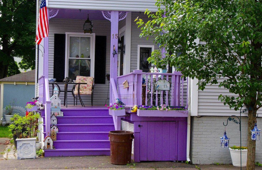 Хорошее местечко для крылечка