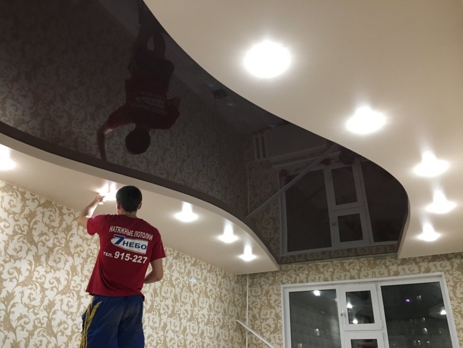 Себестоимость натяжного потолка