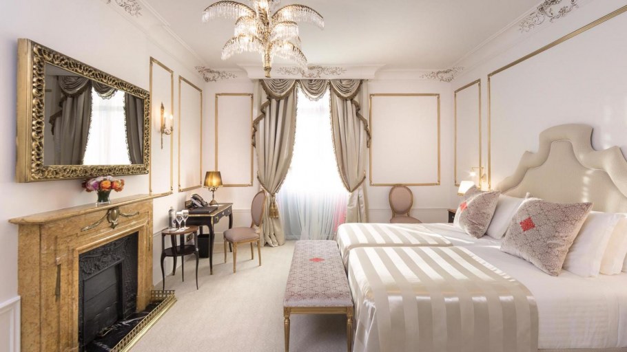 Цезарь Ритц отель