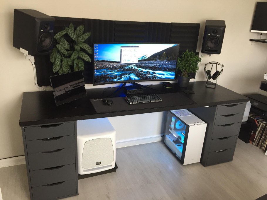 Игровой сетап геймера икеа