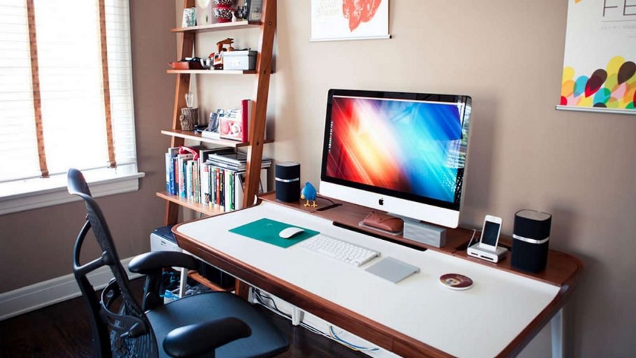 Крутой компьютерный стол