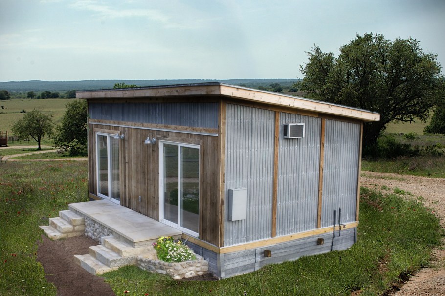 Тини Хаус с односкатной крышей