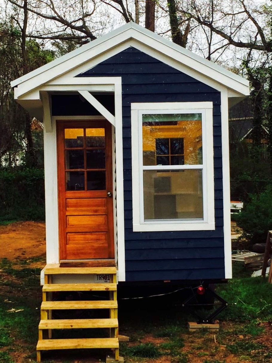 Маленький домик для дачи
