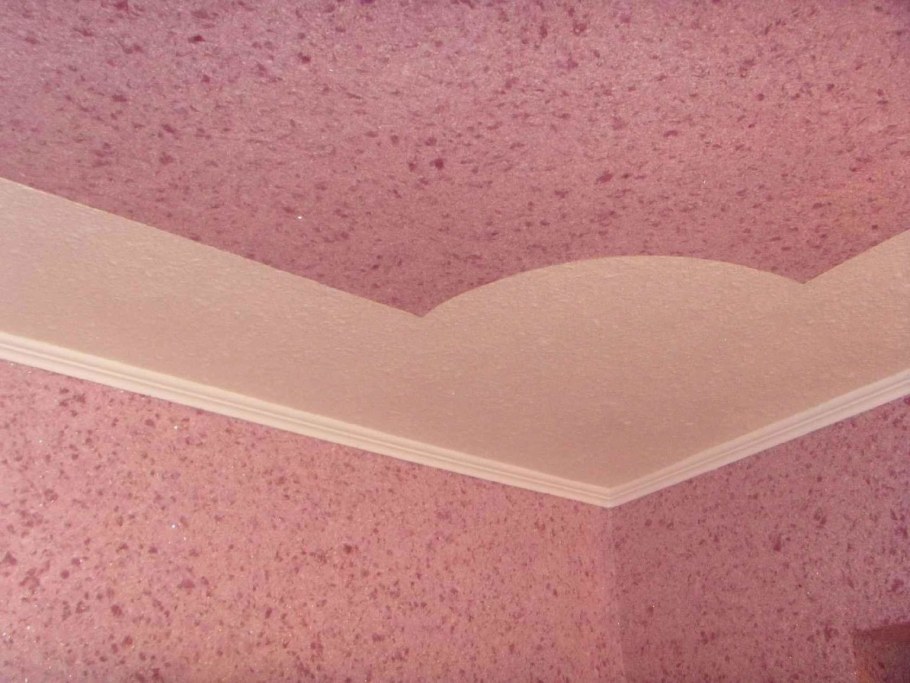 Декор потолка своими руками дешево