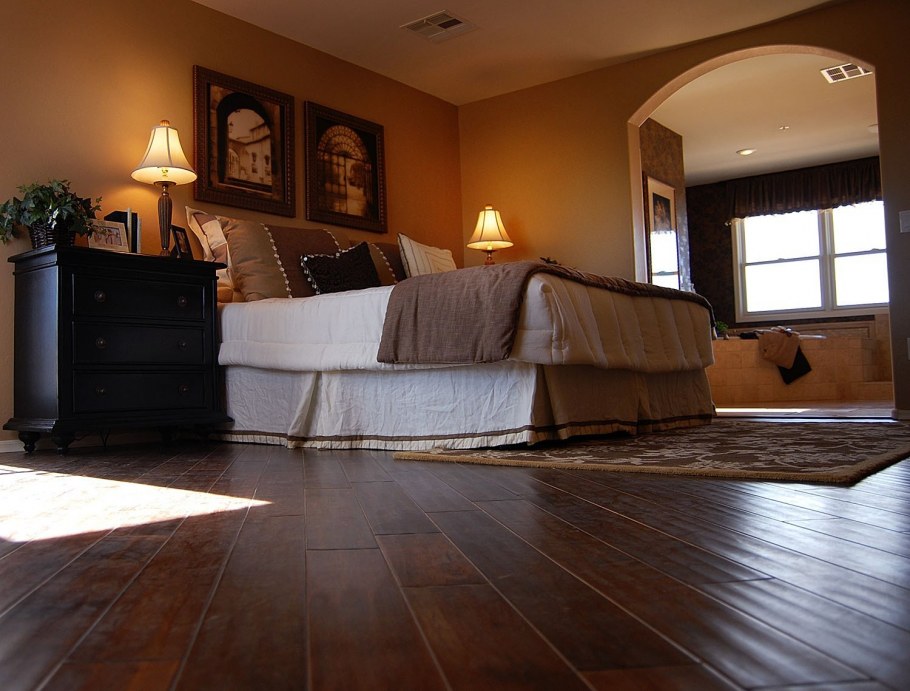 Пол в комнате