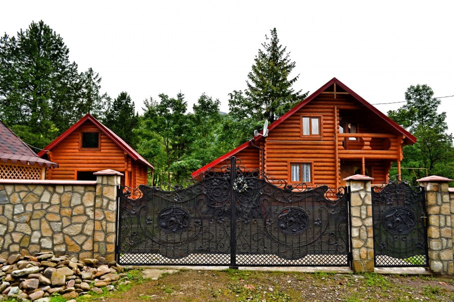 Домики с беседкой в стиле Шале проекты