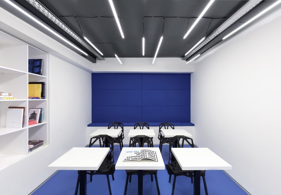 Современный школьный класс