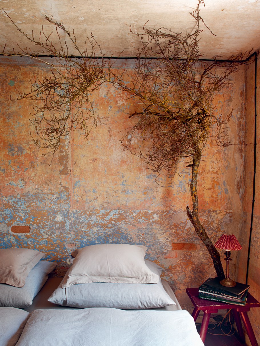 Состаренные обои для стен