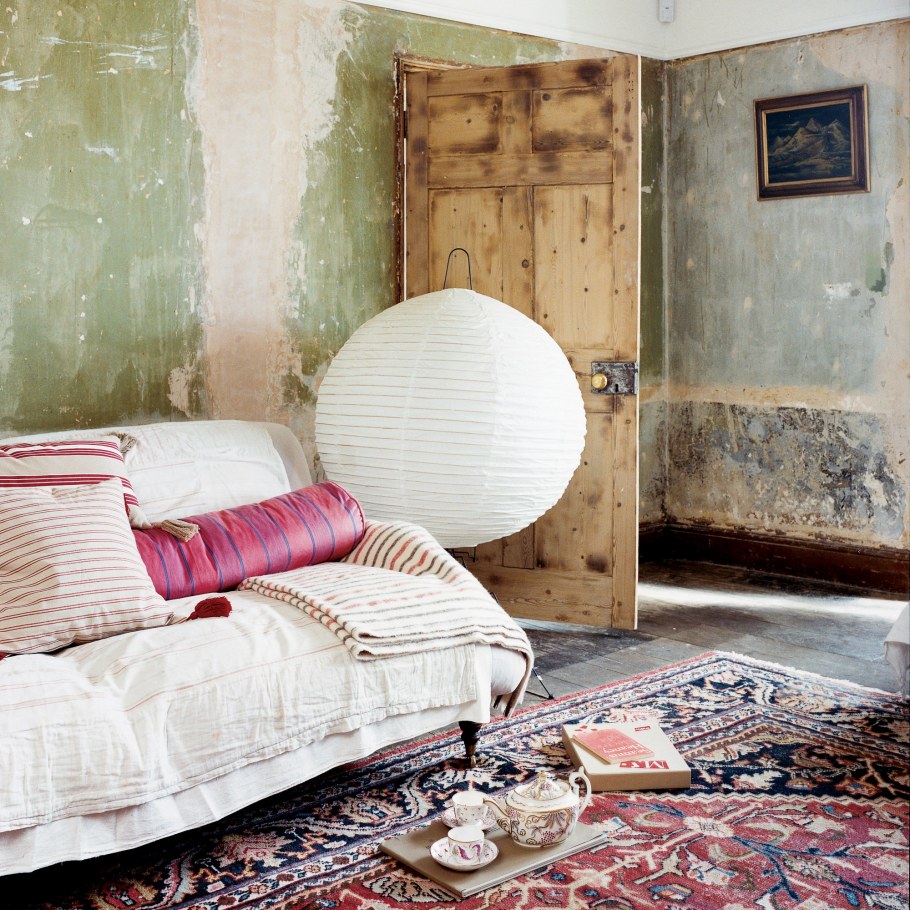 Загородный дом интерьер крашеные оштукатуренные стены