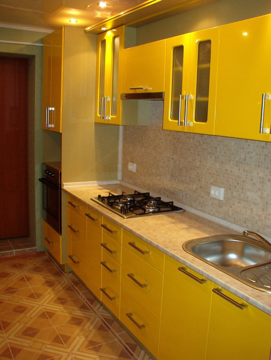 Стильные кухни двухцветные