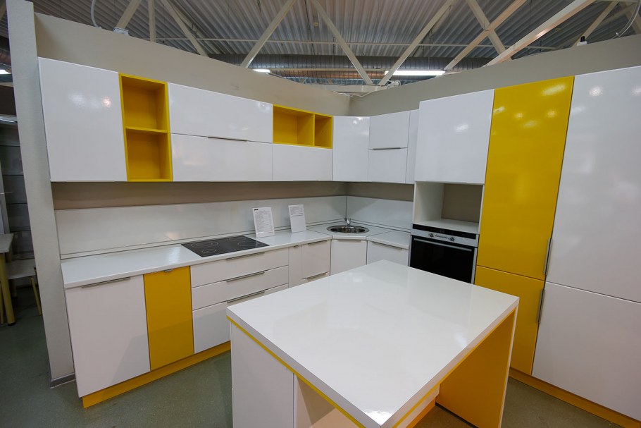 Кухня желто белая глянец