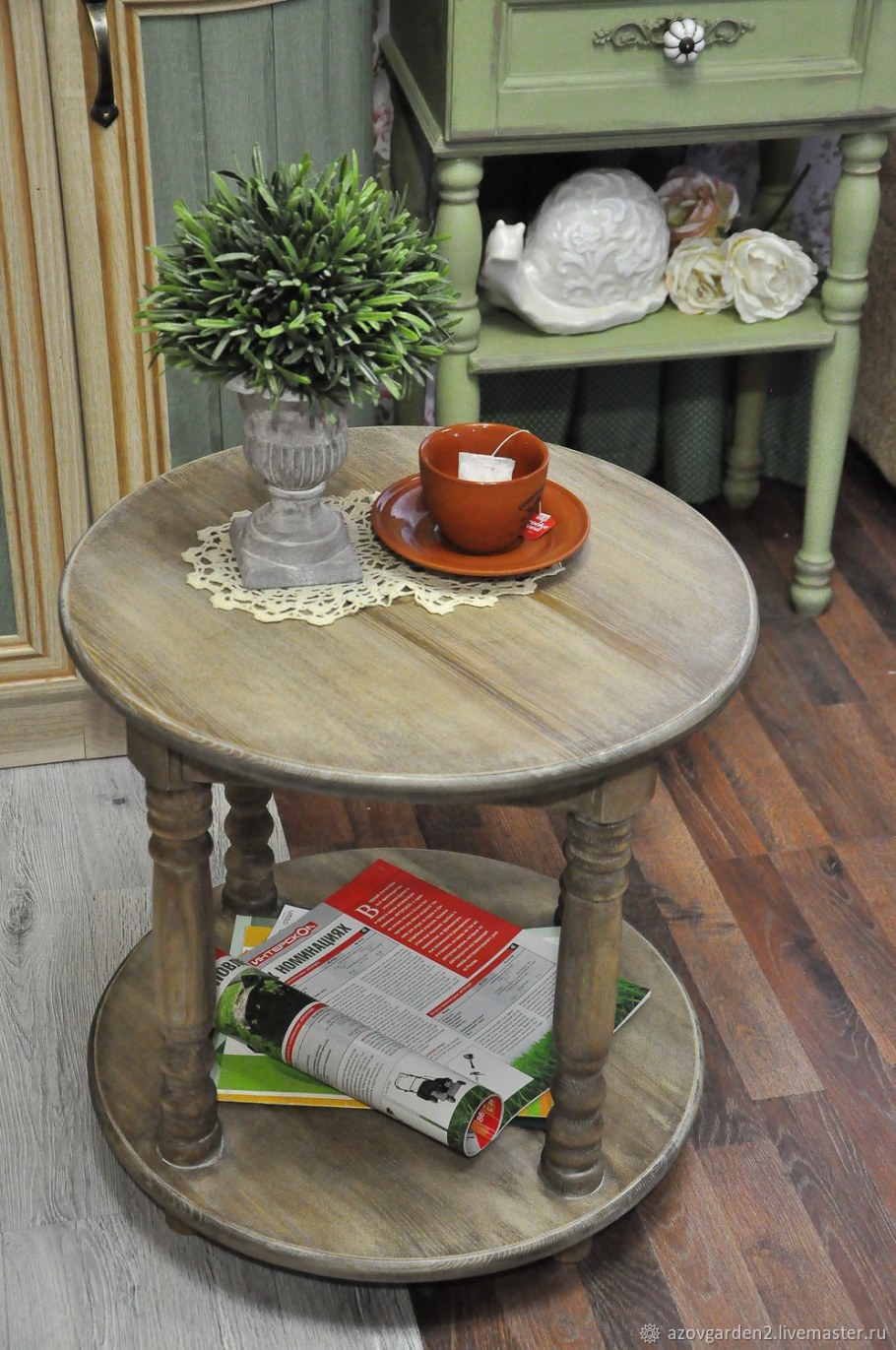 Журнальный стол Ashley t433-8